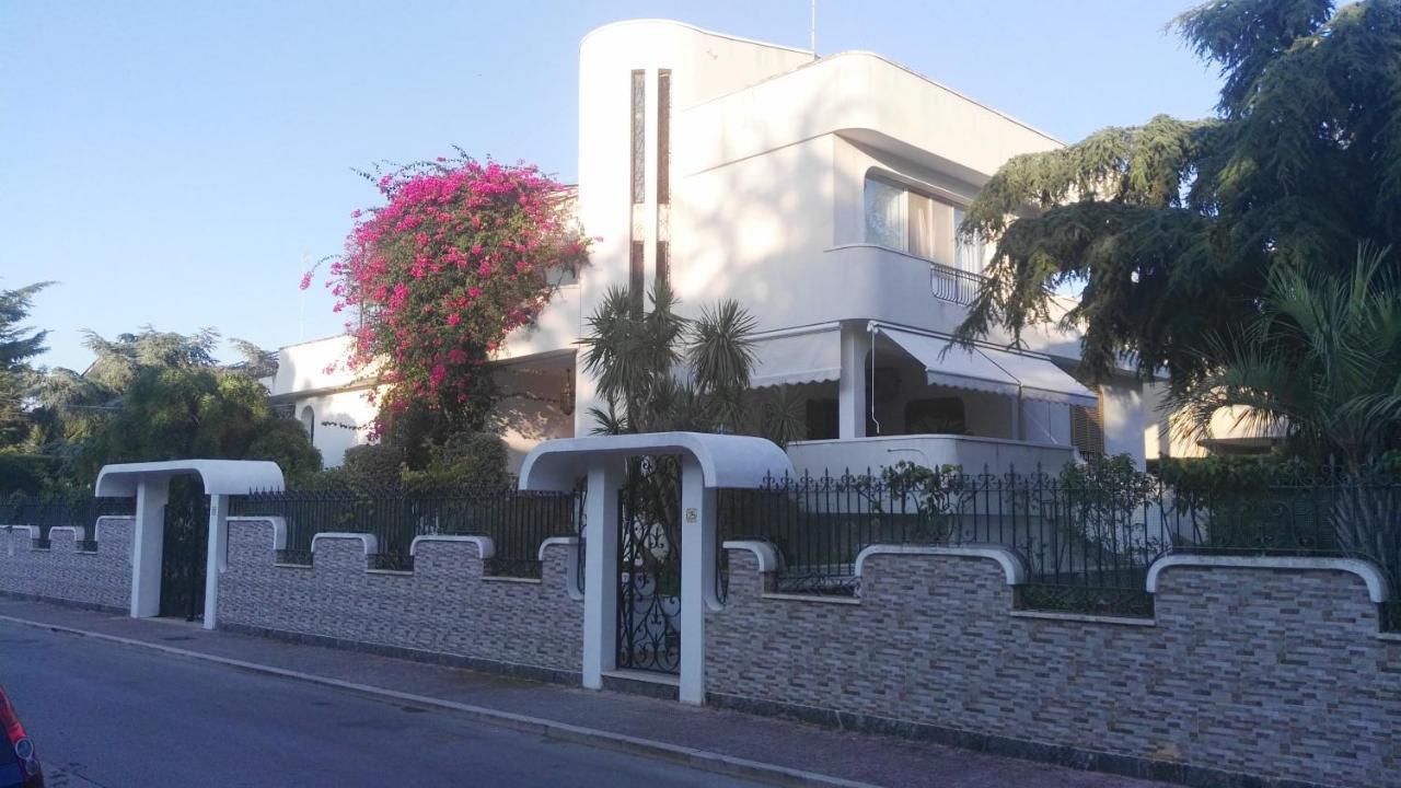 Villa Mary - Oroblu Trani Extérieur photo